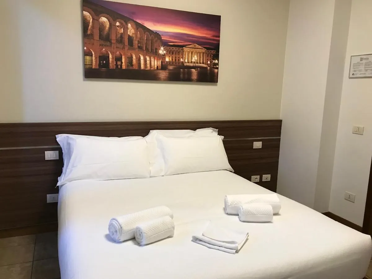 Verona Apartments & Rooms Lungadige